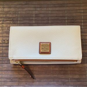 NWT Dooney & Bourke Fold over Wallet